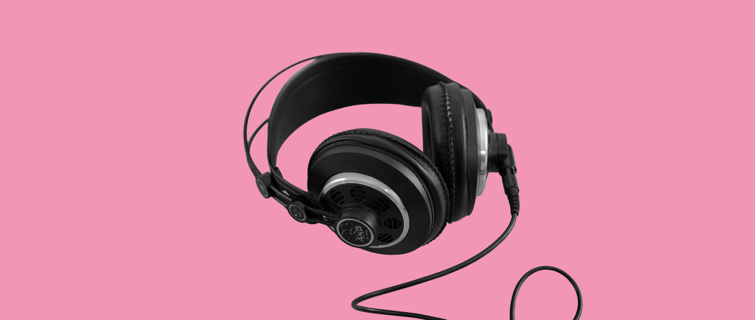 5 Marketing Podcast Episodes Every Retail Business Should Listen To 1 scaled
